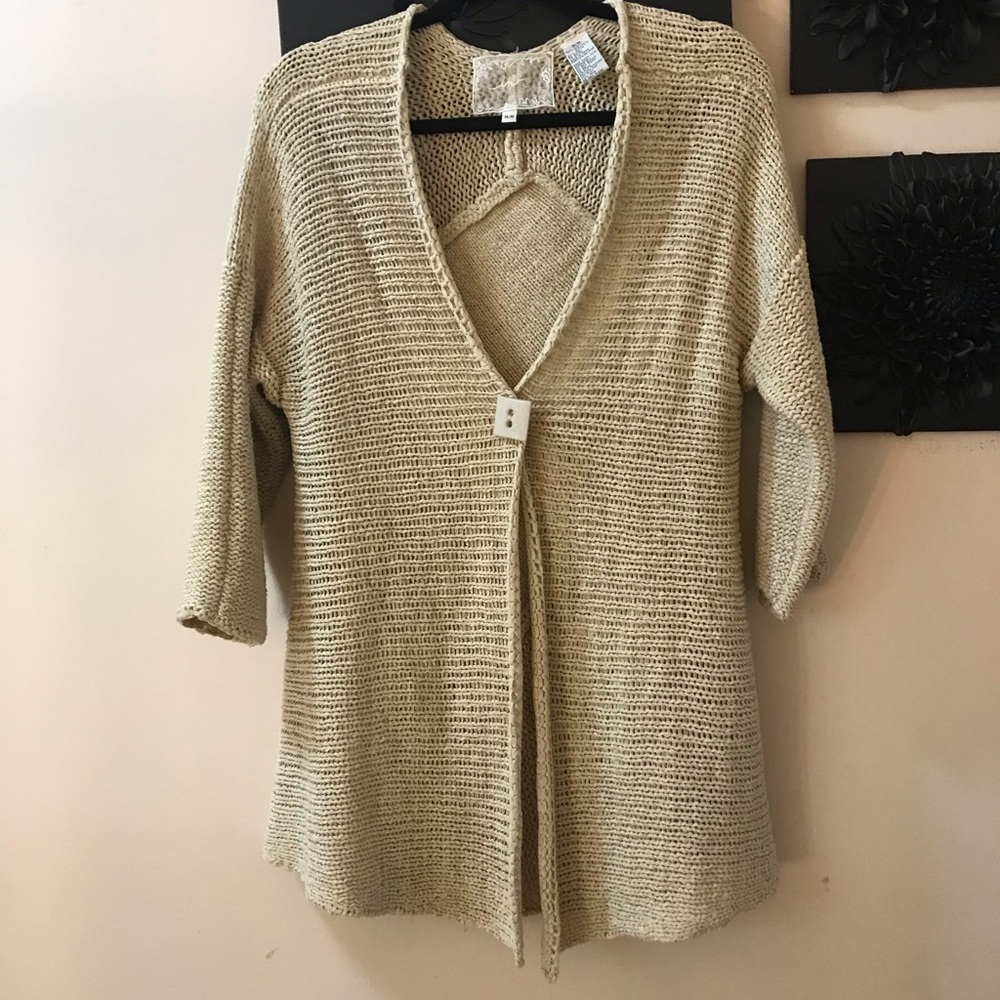 Oatmeal loose knit sweater-3/4 length sleeve, square button detail